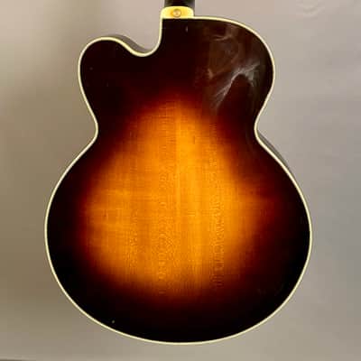Gibson Super V CES 1980 - Sunburst image 23