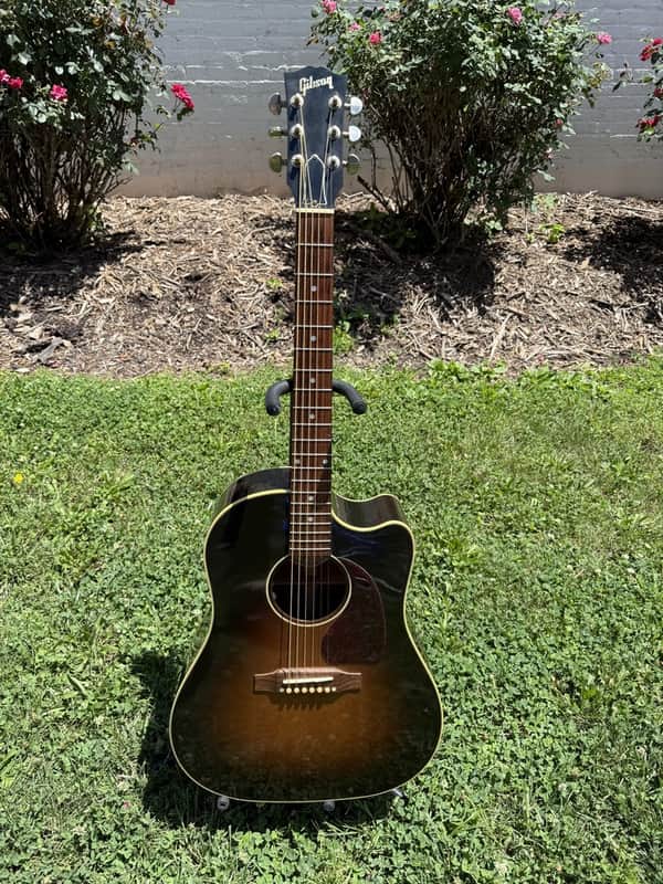 Gibson J-45 STANDARD EC 2016 - SUNBURST