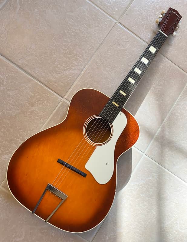 Silvertone Vintage Model 319.64109 Acoustic Guitar w/ Case 1960'S