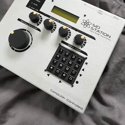 Elektron SID Station