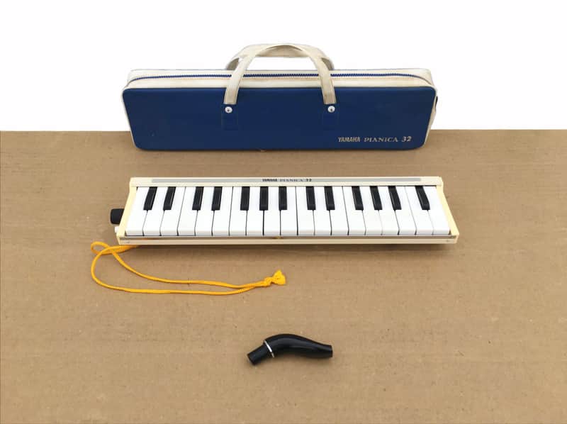Yamaha P-32 A Pianica 32 Vintage Melodica Keyboard Harmonica + Case image 1