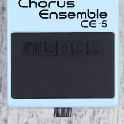 Boss CE-5 Stereo Chorus Ensemble Pedal Electric Guitar Chorus Effects Pedal image 4