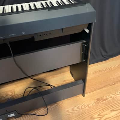 Yamaha P-105 88-Key Weighted Keyboard Digital Piano w/ Stand and Pedals image 17