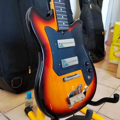 Taiwan made1970s Harmony 1401 Sunburst color electric guitar tremolo bridge p90 single coil image 3
