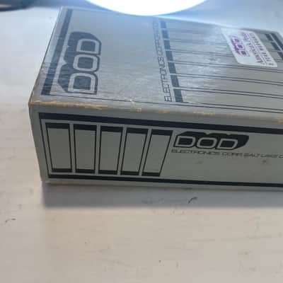 With Box, foam insert, and schematic DOD Stereo Phaser FX20-B 1985 - 1998 - Silver image 9