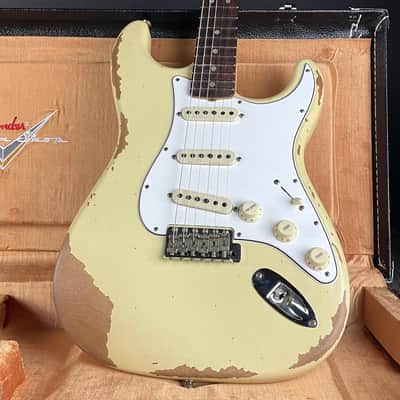 Fender Custom Shop 1967 Stratocaster, Heavy Relic- Aged Vintage White image 21
