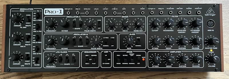 Behringer Pro-1 + Dust Cover image 1