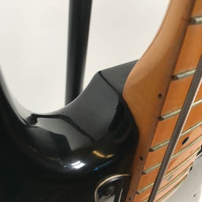 Series 10 Black Bass Guitar w/ Hard Case image 11