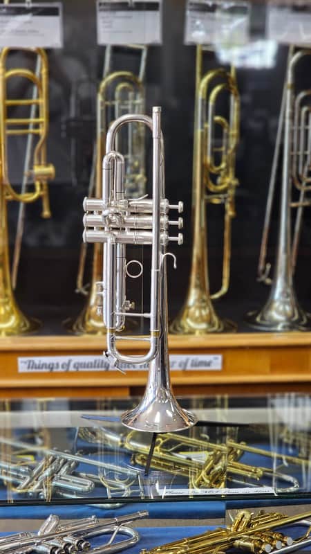 Bach Stradivarius 37