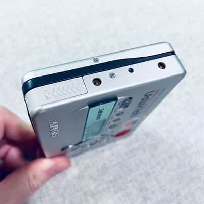 SONY WM-GX674 Walkman Cassette Player, Near Mint Silver ! Working ! image 9