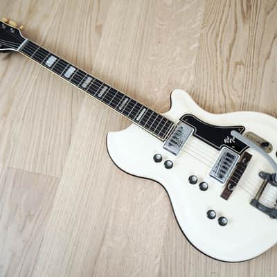 1965 Supro Martinique Val-Trol Resoglass Vintage Electric Guitar White, Valco image 14