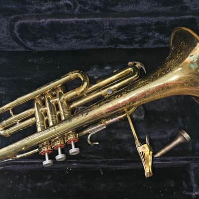 Conn Director Cornet w/ Case & mouthpiece, USA, Very Good condition image 3