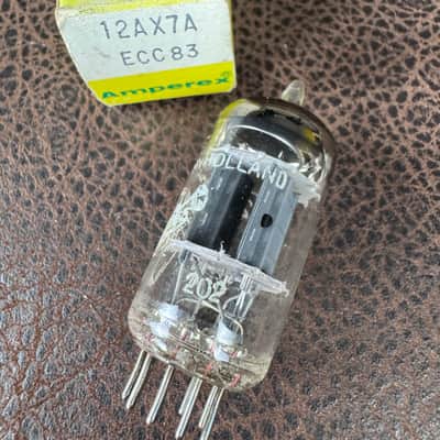 Amperex Bugle Boy 7025/ECC83/12AX7 Holland Vaccuum Tube in Original Box - 1960 image 3