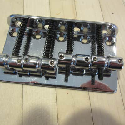 Fender player series Jazz bass bridge and plate 2022-2023 - chrome image 1