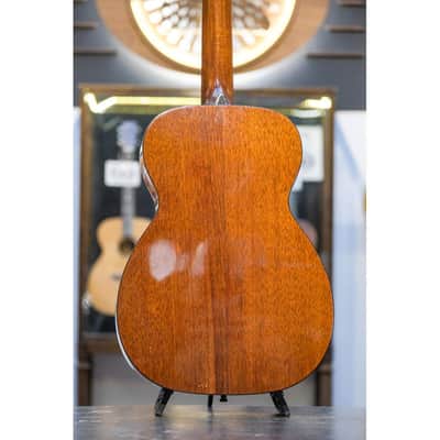 1962 Martin 0-18 natural image 5
