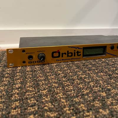 E-MU Systems Orbit 9090 V2 'The Dance Planet' Rackmount 32-Voice Synthesizer 1996 - Yellow image 1