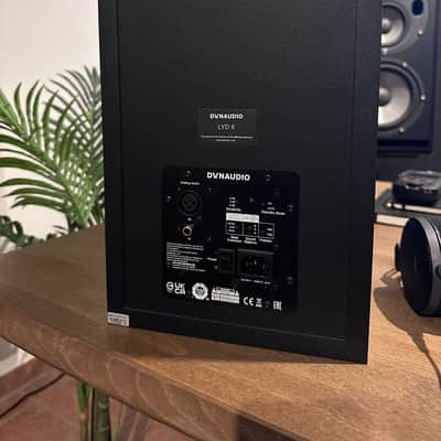 Dynaudio LYD 8 Active Nearfield Studio Monitor (Pair) - Black image 3