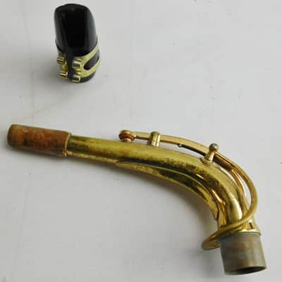 Conn 20M Alto Saxophone. USA, with Case Neck Mouthpiece, good condition image 2