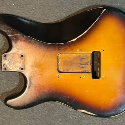 Fender Stratocaster Body 3-Tone Sunburst image 5