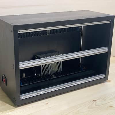 Uryan Modular 6U / 84 HP Minimal Series eurorack case image 2