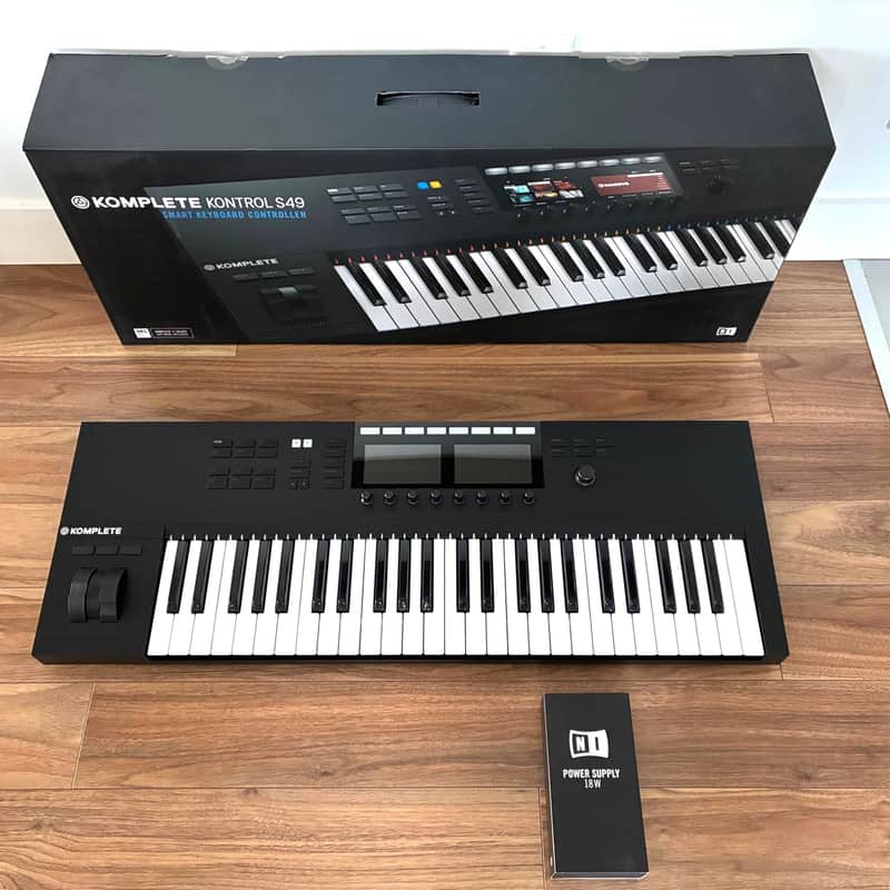 *Like New* Native Instruments NI Komplete Kontrol S49 Mk2 + Komplete Select + 15v PSU image 1