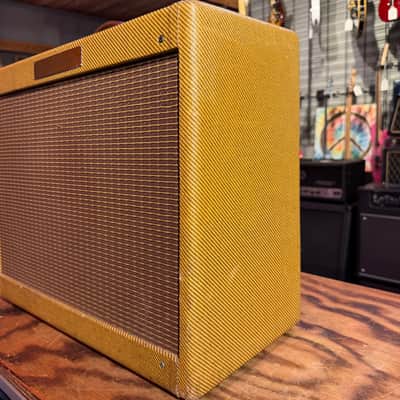 Victoria 20112-T Amp Tweed 1x12 Combo image 3
