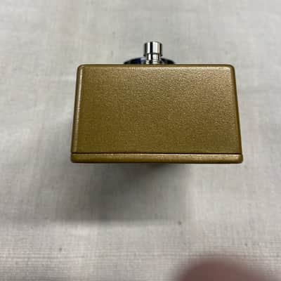 EarthQuaker Devices Acapulco Gold Power Amp Distortion V2 2025 Custom Color Gold #13380 image 5