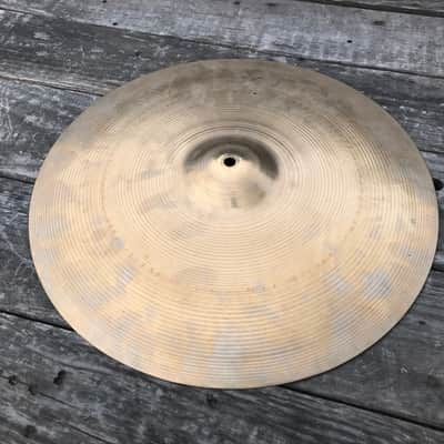 Zildjian 16" A Series Medium Thin Crash Cymbal image 3