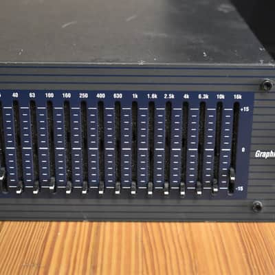 DBX 1215 Dual Channel 15 Band 2/3 Octave Graphic Equalizer image 4
