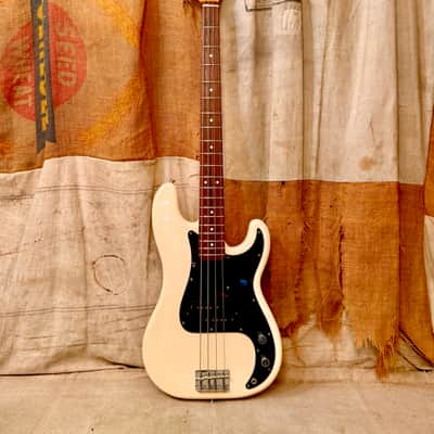 Fender PB-70 Precision Bass Reissue MIJ | Reverb Canada
