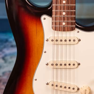 Fender FSR Traditional Stratocaster XII 2008 - 3-Color Sunburst image 6