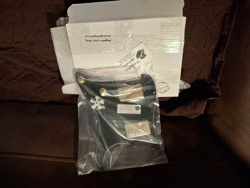 Dragon Fire Prewired-Loaded Strat Pickguard HH 2 Humbucker, 3 Ply Black/Gold 2023 image 1