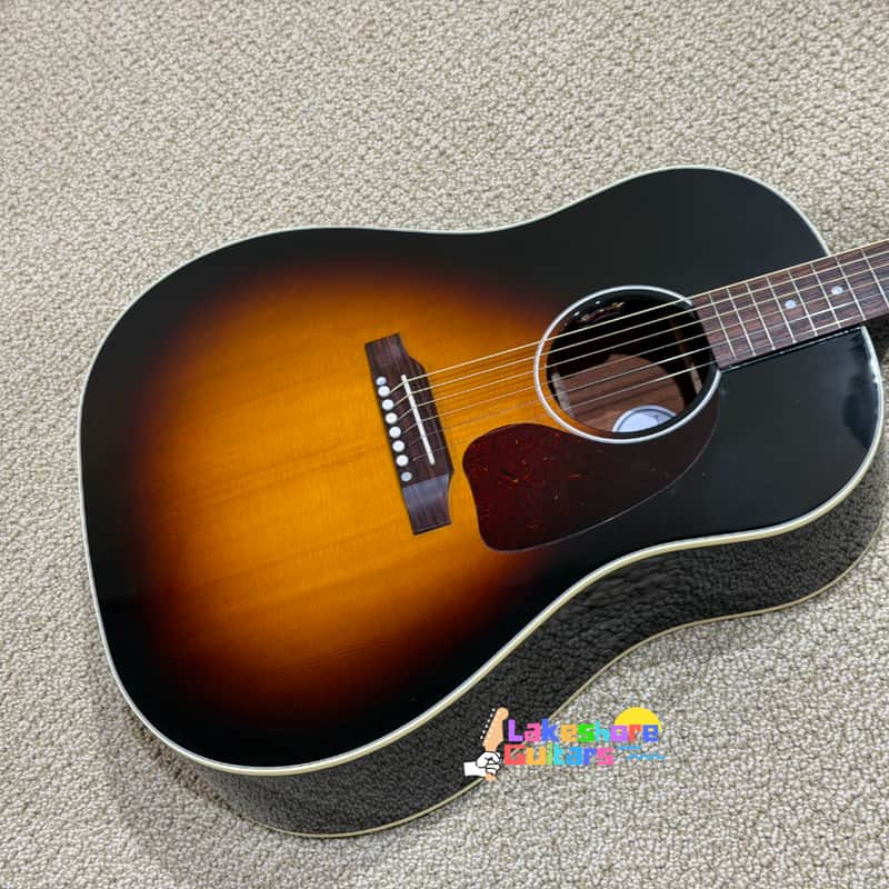 Gibson J-45 Standard Sizzles at $3495 (was $4491.72)