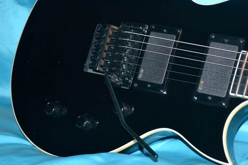 Kramer Assault 220 Plus EMG, 81/85 Pickups and Floyd Rose, Made in