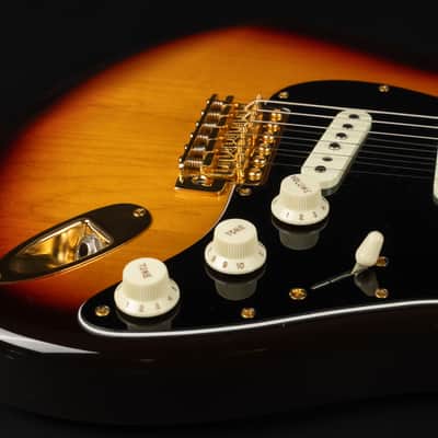 2018 Fender MIJ Traditional '60s Stratocaster RW with Gold Hardware - 3-Color Sunburst | Japan Vintage Reissue SSS Rosewood Fretboard image 16