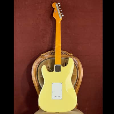 Fender AVRI '62 Stratocaster  | 1996 USA Made - Vintage White Nitrocellulose image 6