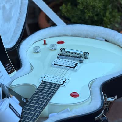 Gibson Signature Les Paul Guitar with OHSC 2012 - Excellent image 4