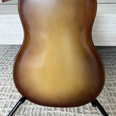 National Triolian 1930 - Walnut burst with original case image 5