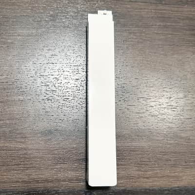 ROLAND 76-Key EP-7 II Bottom-E key.