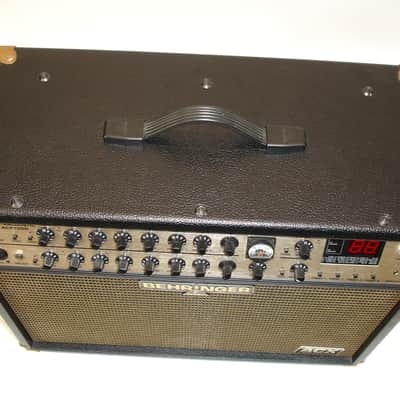 Behringer ULTRACOUSTIC ACX1000 2x60W Acoustic Guitar Amp image 2