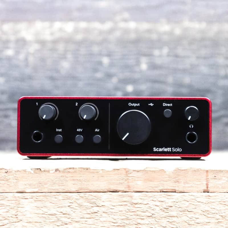 Focusrite Scarlett Solo 4th Gen USB Audio Interface | Reverb Canada