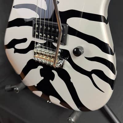Charvel Super-Stock San Dimas Style 1 H 2PT M Electric Guitar Silver Bengal w/ Gig Bag image 8