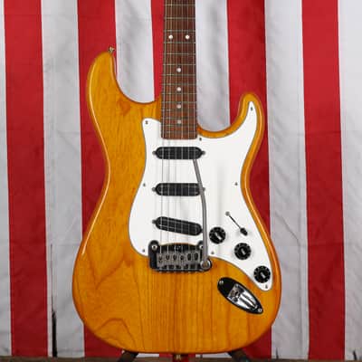 G&L Plek'd Legacy Special  USA - Natural image 1