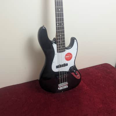 Fender Squier Affinity Series Jazz Bass - Black image 3