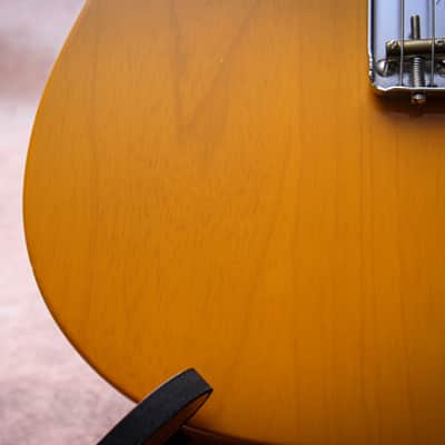 FENDER USA American Vintage '52 Reissue Telecaster "Butterscotch Blonde + Maple" (2011) image 10