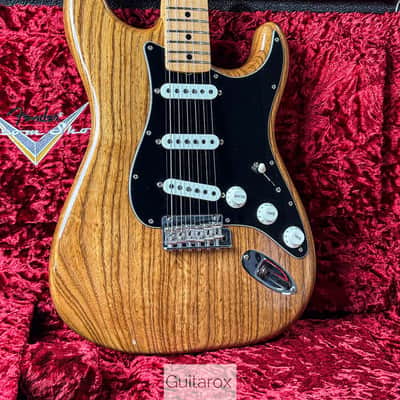 2020 Fender 65 Stratocaster Closet Classic Roasted Ash Natural image 3