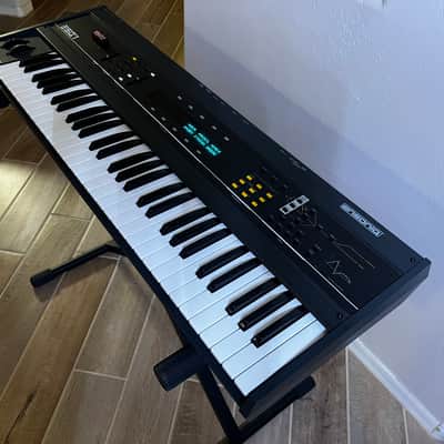 Ensoniq ESQ-1 Synthesizer with voice cartridge and original ESQ-1 Musicians Manual included image 2