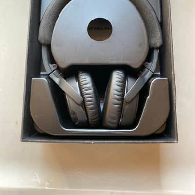 Bose Soundlink On Ear Wireless Headphones image 2
