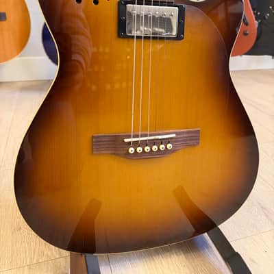 Godin A6 Ultra 2010s - Cognac Burst image 2