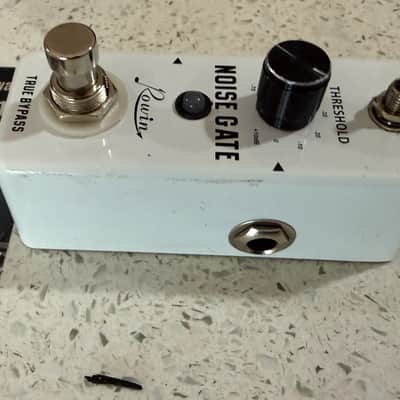Rowin LEF-319 Noise Gate Guitar Effects Pedal – White – True Bypass image 7